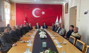 Yeniden Refah Partisi heyetinden Kars Ticaret ve Sanayi Odası’na ziyaret