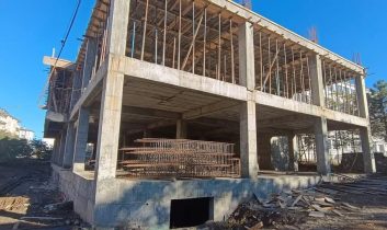 Kağızman İlçe Halk Kütüphanesi yapımında yer teslimi gerçekleştirildi