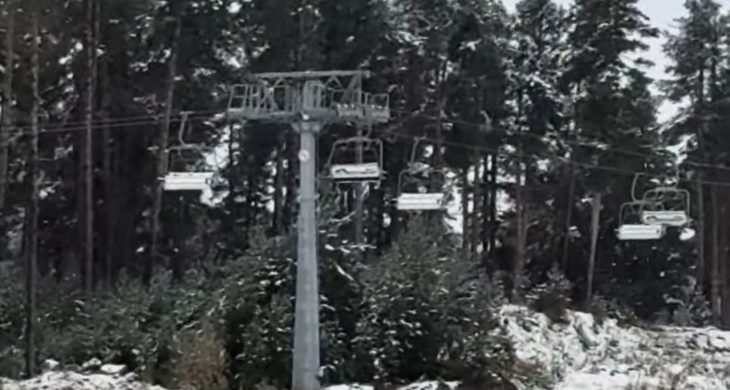 Sarıkamış’a mevsimin ilk karı düştü: Beyaz gelinliğini giydi