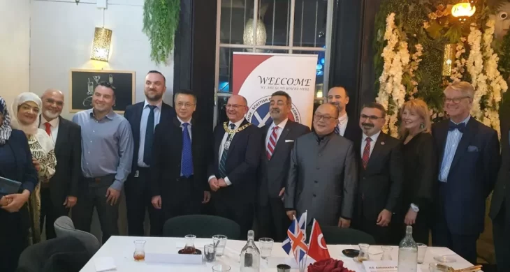 İskoçya Edinburgh’da büyük iftar buluşması