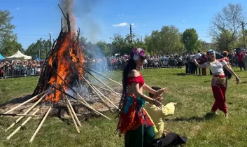 Edirne’de Kakava ateşi göğe yükseldi