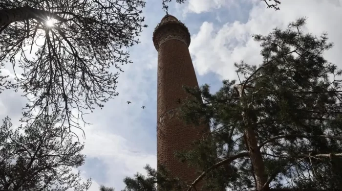 Eğik minareli Ulu Cami’de depreme karşı güçlendirme hamlesi