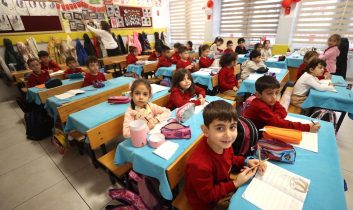 Kahramanmaraş’ta 6 Şubat depremlerinin yıl dönümünde okullarda eğitime 1 gün ara