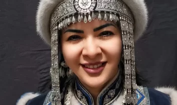 Eğitimci Hayat Aras: Orhun’dan Tuva’ya: Taştan Türküye, Yazıttan Ezgiye