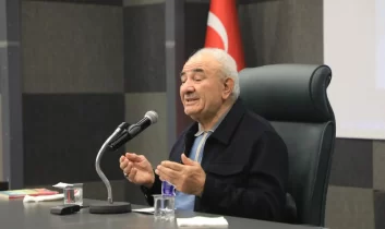 Eğitimci-Yazar Vehbi Vakkasoğlu Elazığlılarla buluştu