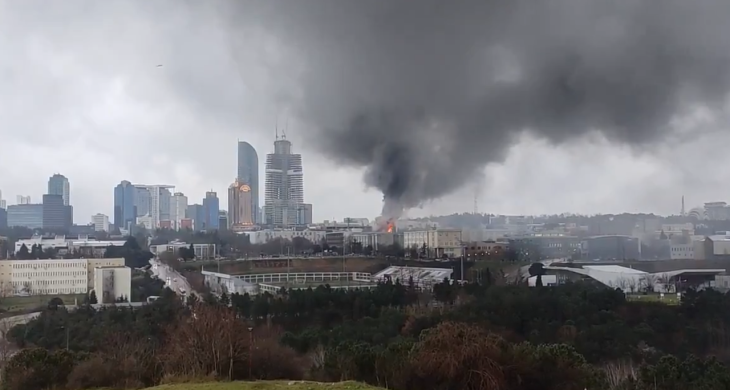 İTÜ Ayazağa kampüsünde otluk alanda yangın