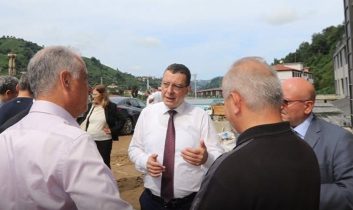 Kamu Hastaneleri Genel Müdürü Dr. Usta’dan Güneysu’ya güzel haber