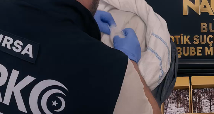 Bursa’da 300 bin uyuşturucu hap ele geçirildi