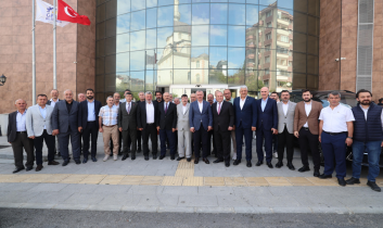 Başkan Büyükakın, Gebzeli servisçilerle bir araya geldi