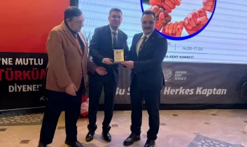 Ankara’da, TİMBİR’e “Yılın STK’sı” ödülü