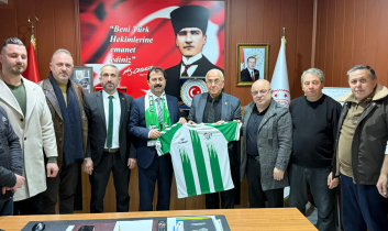 Artvinspor’dan İl Sağlık Müdürü Arslan’a ziyaret