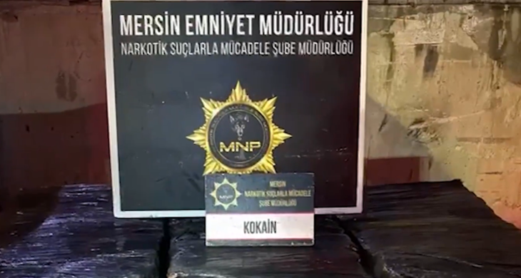 Mersin Limanı’nda uyuşturucu operasyonu: 298 Kilo Kokain ele geçirildi
