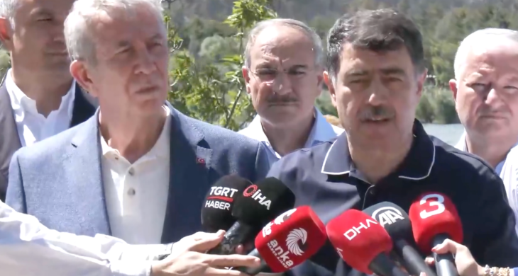 Eymir Gölü çevresindeki yangına 6 helikopter ve 4 uçakla müdahale ediliyor