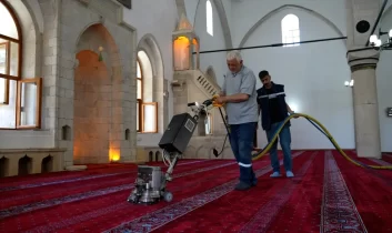 Elazığ Belediyesi’nden kurban bayramı öncesi dezenfeksiyon çalışması