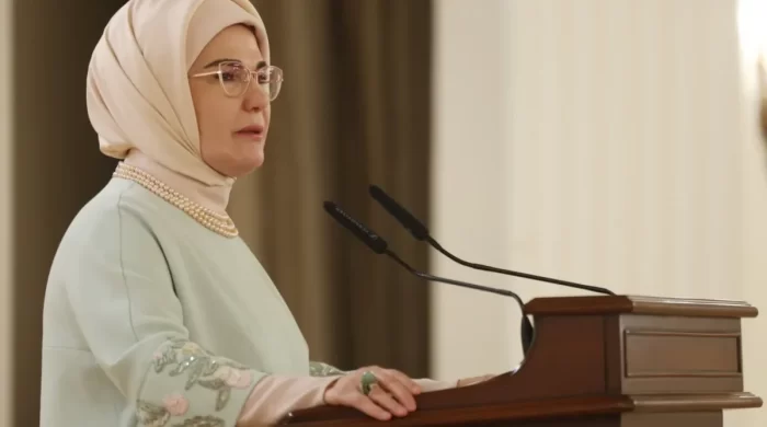 Emine Erdoğan’dan deprem bölgesindeki eğitim çalışmalarına destek mesajı