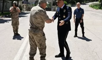 Emniyet Müdürü Korkmaz’dan Jandarma Teşkilatına tebrik ziyareti
