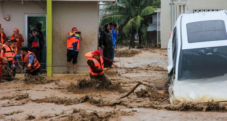 Endonezya’daki sel ve toprak kaymalarında ölü sayısı 248’e yükseldi