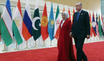 Cumhurbaşkanı Erdoğan ve eşi Emine Erdoğan Çin’de lider eşleriyle yemekte buluştu