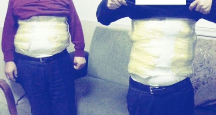 Vücutlarına Sarılı Toz Esararla Yakalandılar