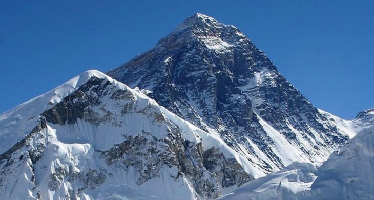 Everest Dağı’nda 10 yıl sonra ilk ücret artışı