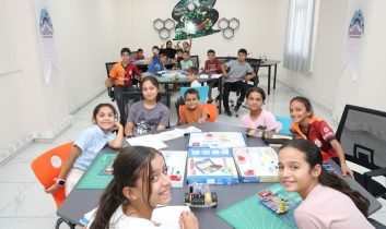 Geleceğin teknoloji liderleri Eyyübiye’de yetişiyor