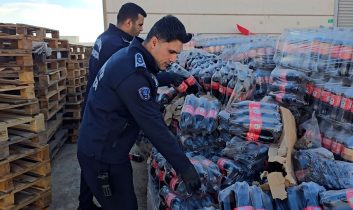 Eyyübiye zabıtası 8000 şişe kola imha etti