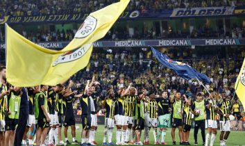 Fenerbahçemiz Şampiyonlar Ligi’nde play-off turuna yükseldi