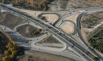 Sabancı-Ankara Bulvarı Kavşağı yonca tipi düzenlemeyle yeniden hizmete açıldı