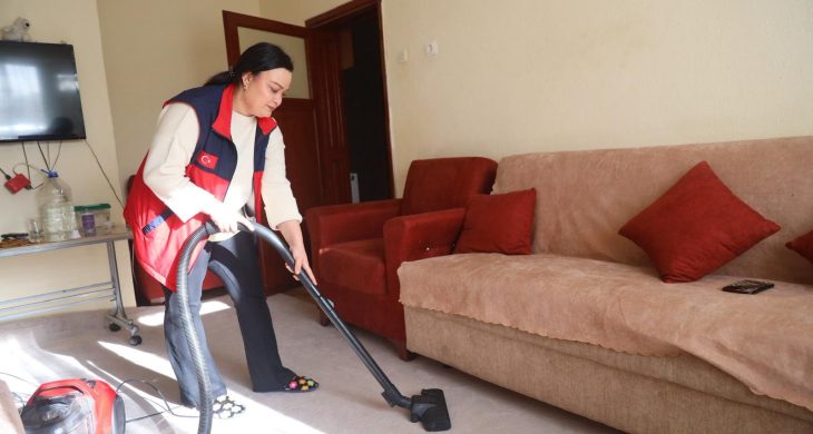 Aksaray’da Bayrama Hazırlık: Evde Temizlik ve Kişisel Bakım Desteği