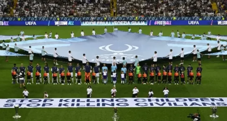 UEFA süper kupa maçında “Sivilleri Öldürmeyi Bırakın” mesajı
