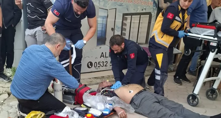 Hatay’da fenalaşan esnaf hastaneye kaldırıldı