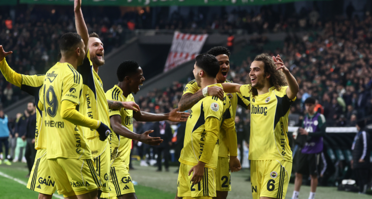 Fenerbahçe Kocaelispor deplasmanından 3 puanla döndü