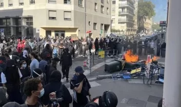 Fransa genelinde protestolar: Çatışmalar ve gözaltılar yaşandı