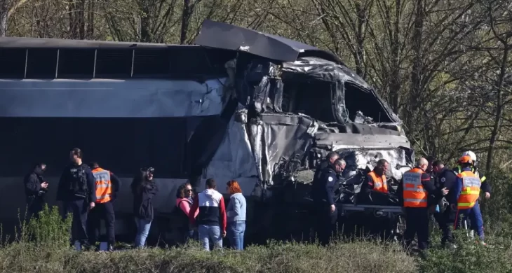 Fransa’da hızlı tren faciası: 1 ölü, 13 yaralı