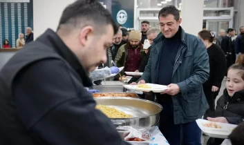 Fuat köse sağlığına kavuştu vatandaşla iftar açtı