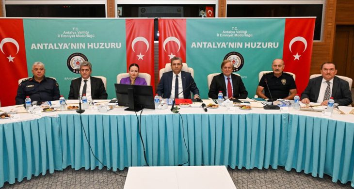 Antalya’da kış mevsimi trafik tedbirleri toplantısı gerçekleştirildi