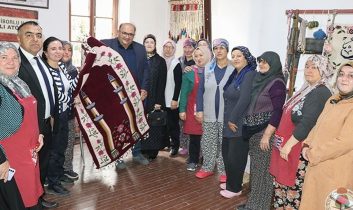 Keçiborlu: “İstasyon sanat evi’nin üretken ellerine teşekkür”