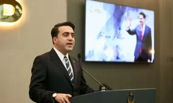 Hadi Turus: Türkiye Bursları, dünyanın geleceğini inşa eden bir irfan hareketidir