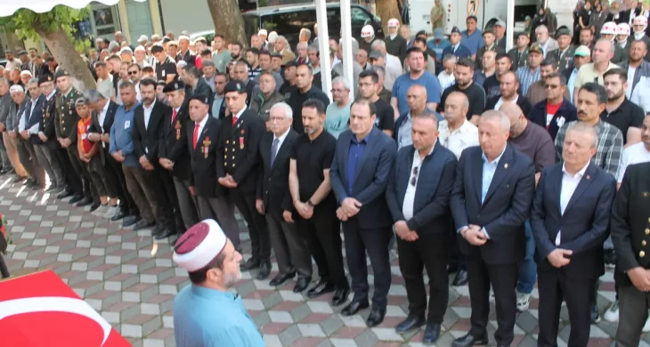 Gazi Özcan’ın cenazesi Çay ilçesinde askeri törenle toprağa verildi
