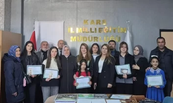 Geleceğin teminatı gençlere “Sağlıklı Nesiller” ödülü