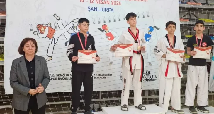 Genç tekvandocular Şanlıurfa’da zirveyi zorladı
