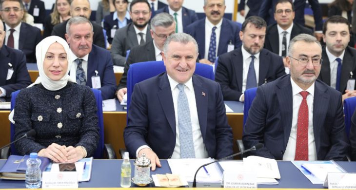 Bak’tan Kırmızı Kart’a “VAR’dan döner” Cevabı