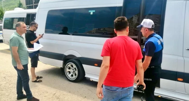 Giresun’da film kaplı dolmuşlara denetim