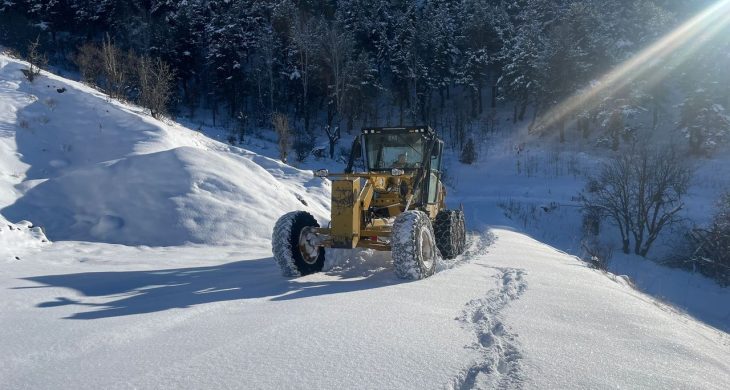Giresun’da kar esareti: 521 köy yolu kapandı…