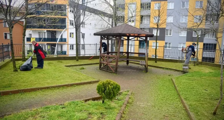 Giresun’da park ve bahçelere yaz bakımı