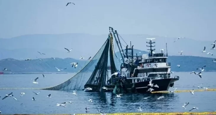 Giresunlu balıkçılara av yasağı uyarısı