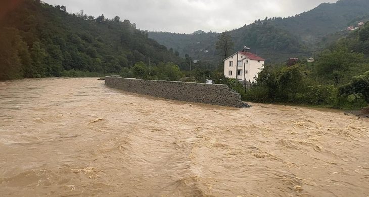 Giresun’da üç ilçe aşırı yağıştan etkilendi