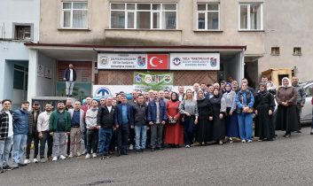 Kurucu başkan güven tazeledi