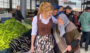 Devletin kaymakamına “Barbie” yakıştırması tepki çekti