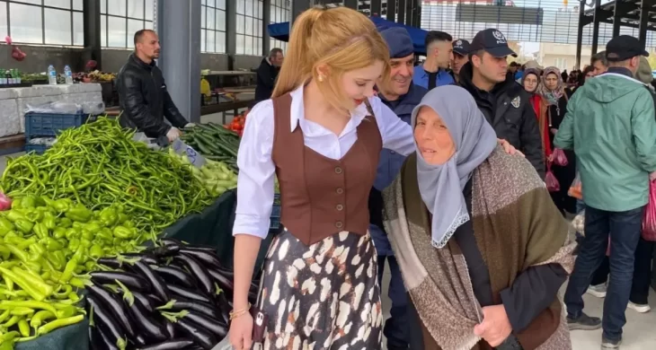 Devletin kaymakamına “Barbie” yakıştırması tepki çekti